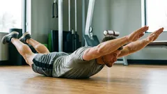 Forța și sănătatea spatelui: 11 exerciții și un plan clar de progresie